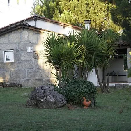 T2 Casinha Da Calcada Holiday home *